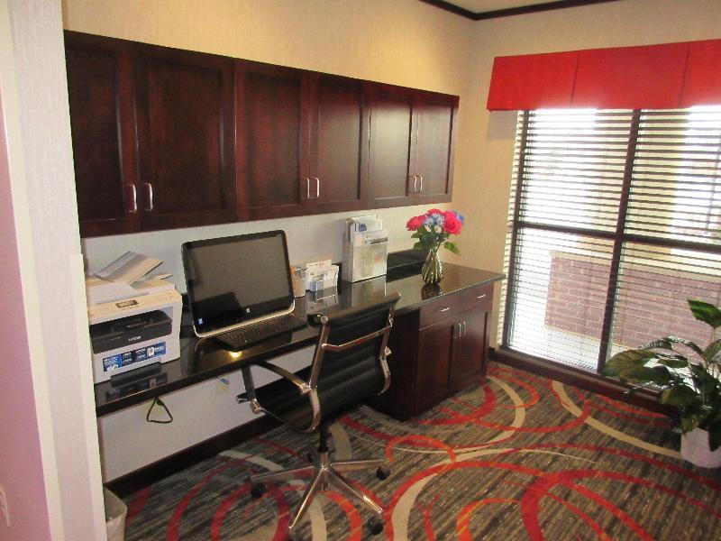 Express & By Ihg 2*